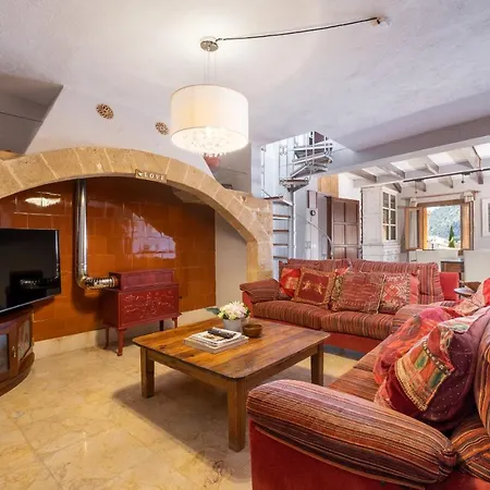 Townhouse Casa Maria By Homevillas360 * Pollenca