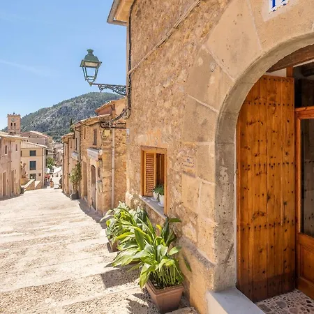 Holiday home Townhouse Casa Maria By Homevillas360 Pollenca